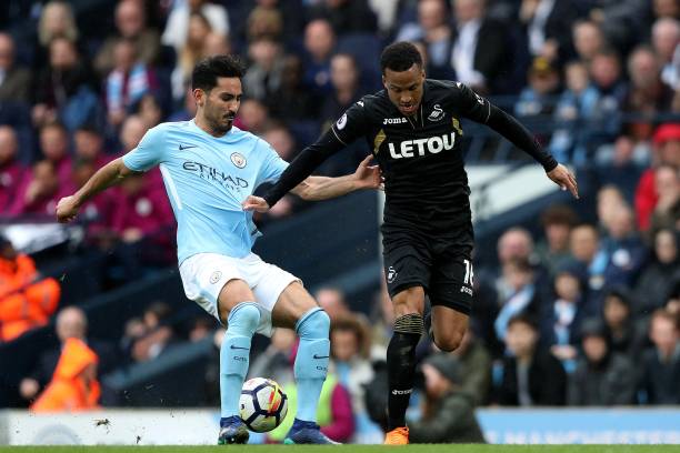 可避免地受 可避免地受